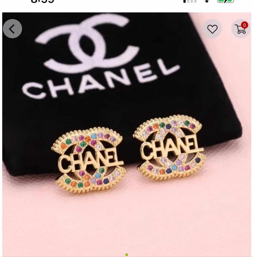Fashion design woman earings